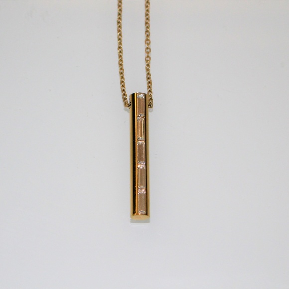 Michael Kors Vertical Bar Pendant 